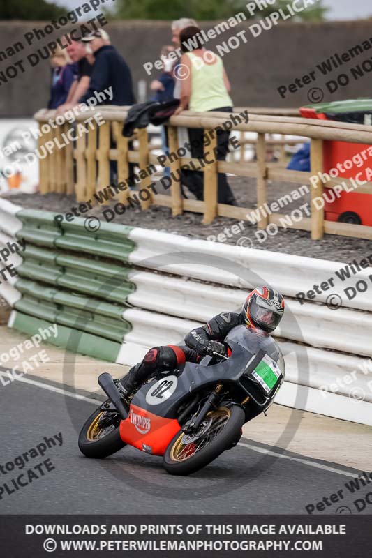 Vintage motorcycle club;eventdigitalimages;mallory park;mallory park trackday photographs;no limits trackdays;peter wileman photography;trackday digital images;trackday photos;vmcc festival 1000 bikes photographs